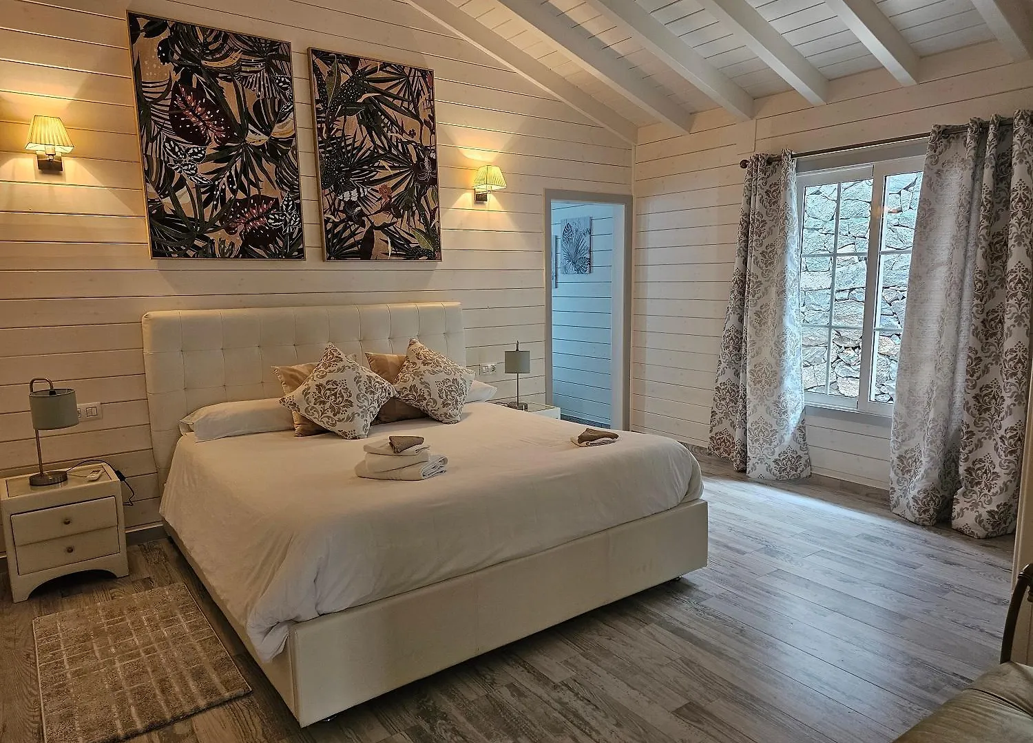 Villa La Paz Con Piscina Y Yacuzzy Integrado Costa Adeje