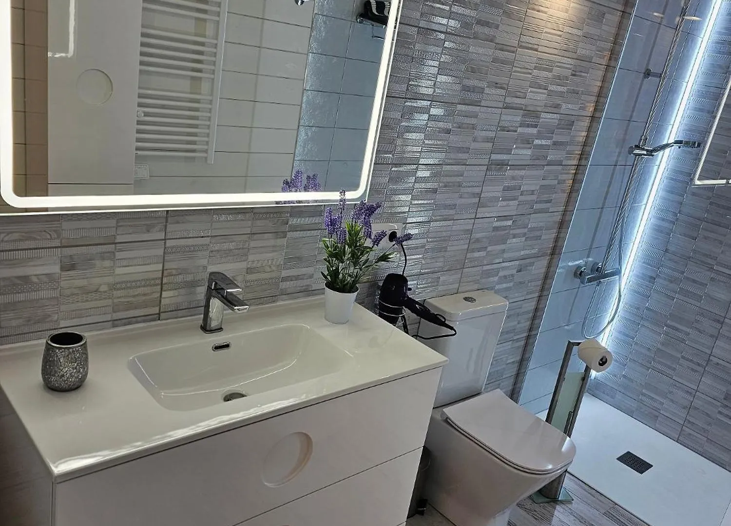 Villa La Paz Con Piscina Y Yacuzzy Integrado Costa Adeje